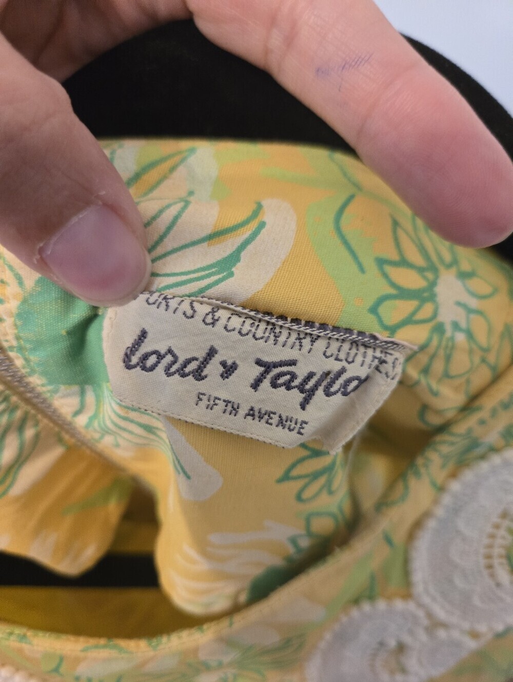 Vintage Lilly Pulitzer “The Lilly” Yellow Daisy Shift Dress 100% Cotton Mod - Picture 9 of 15